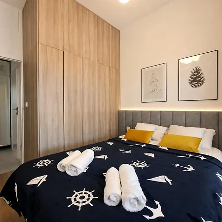 Coplant Shellter Apartment *
