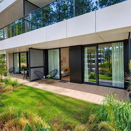 Coplant Shellter Apartment *